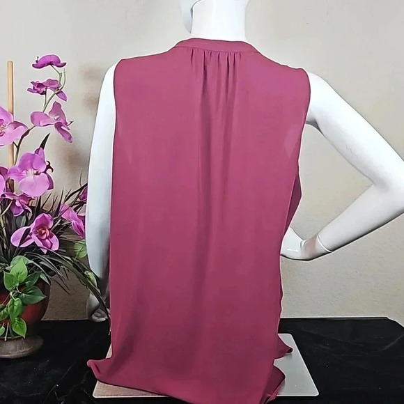 LOFT Split Neck Pleat Front Burgundy Top Petite Large - Picture 2 of 4